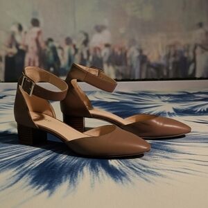 Nine West Tan Ankle Strap Point Toe Heels Size 9.5